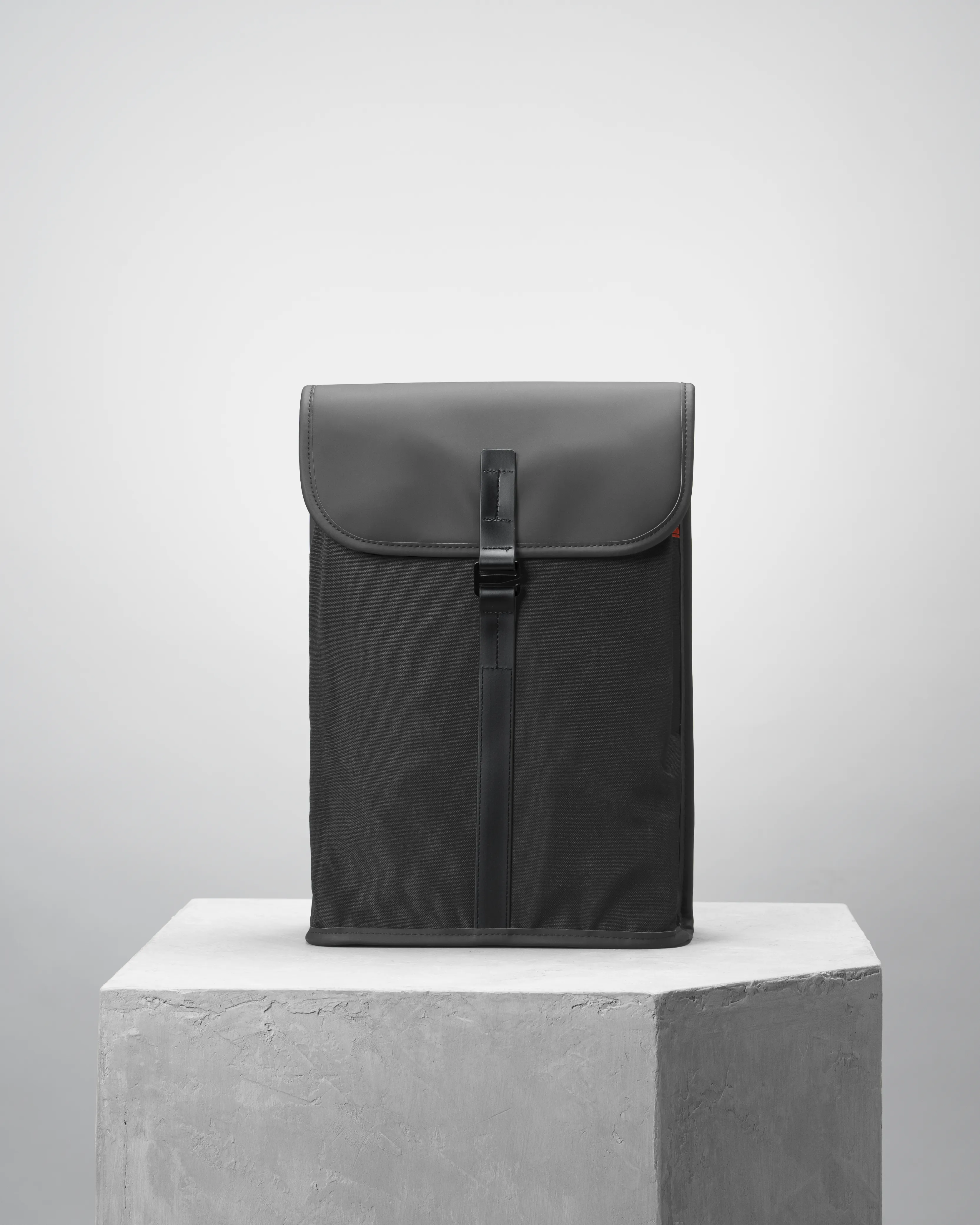 Satchel Slim