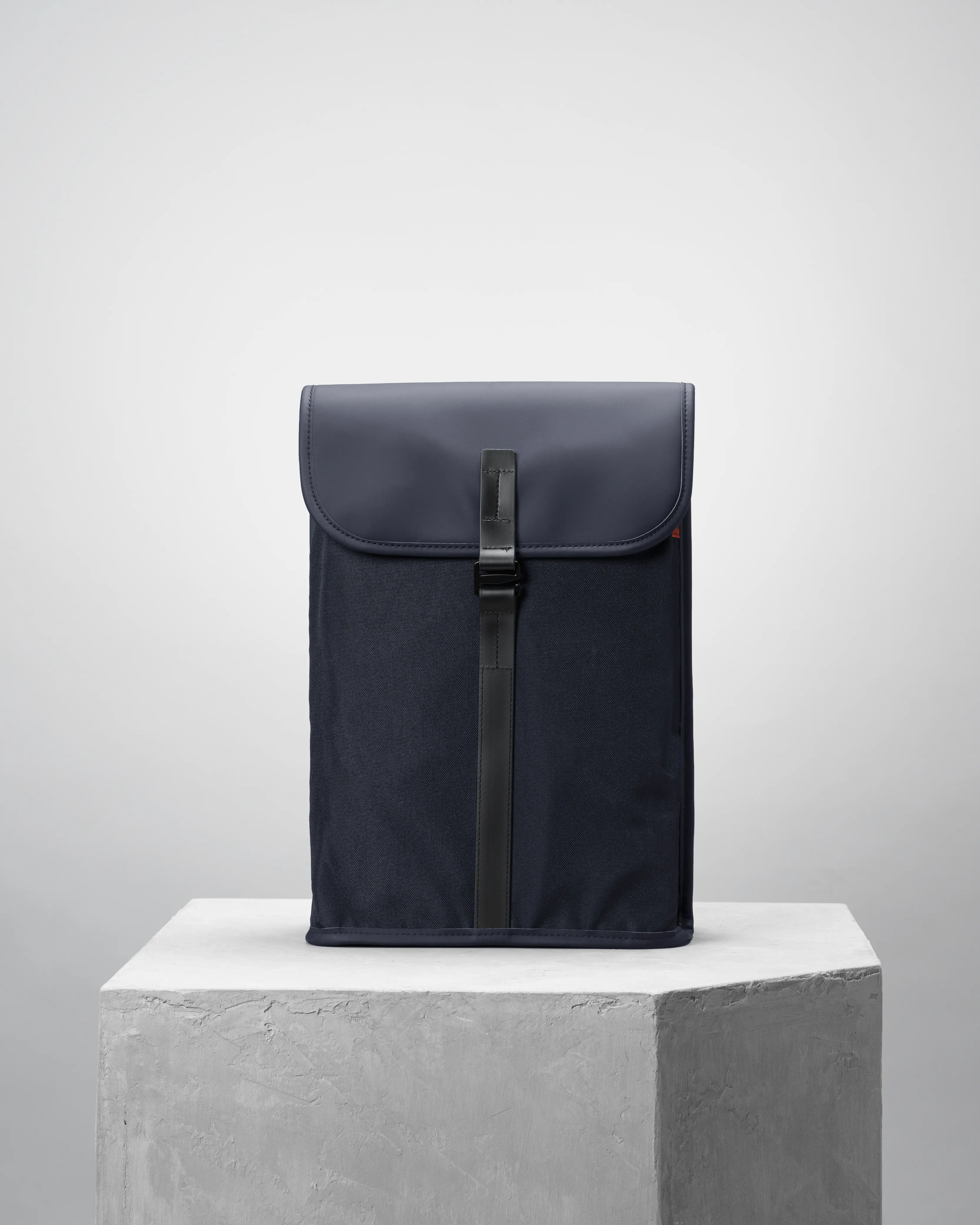 Satchel Slim