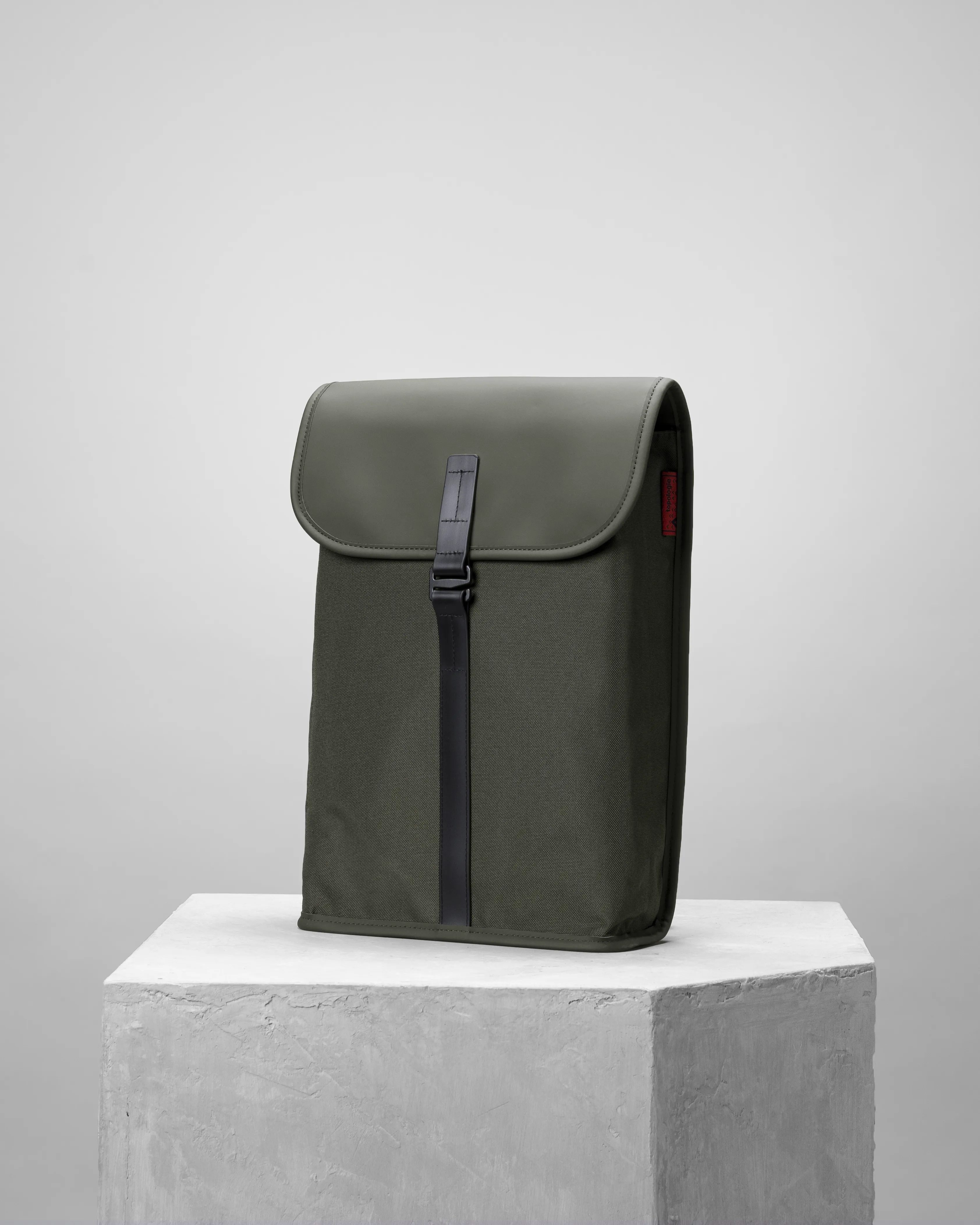 Satchel Slim