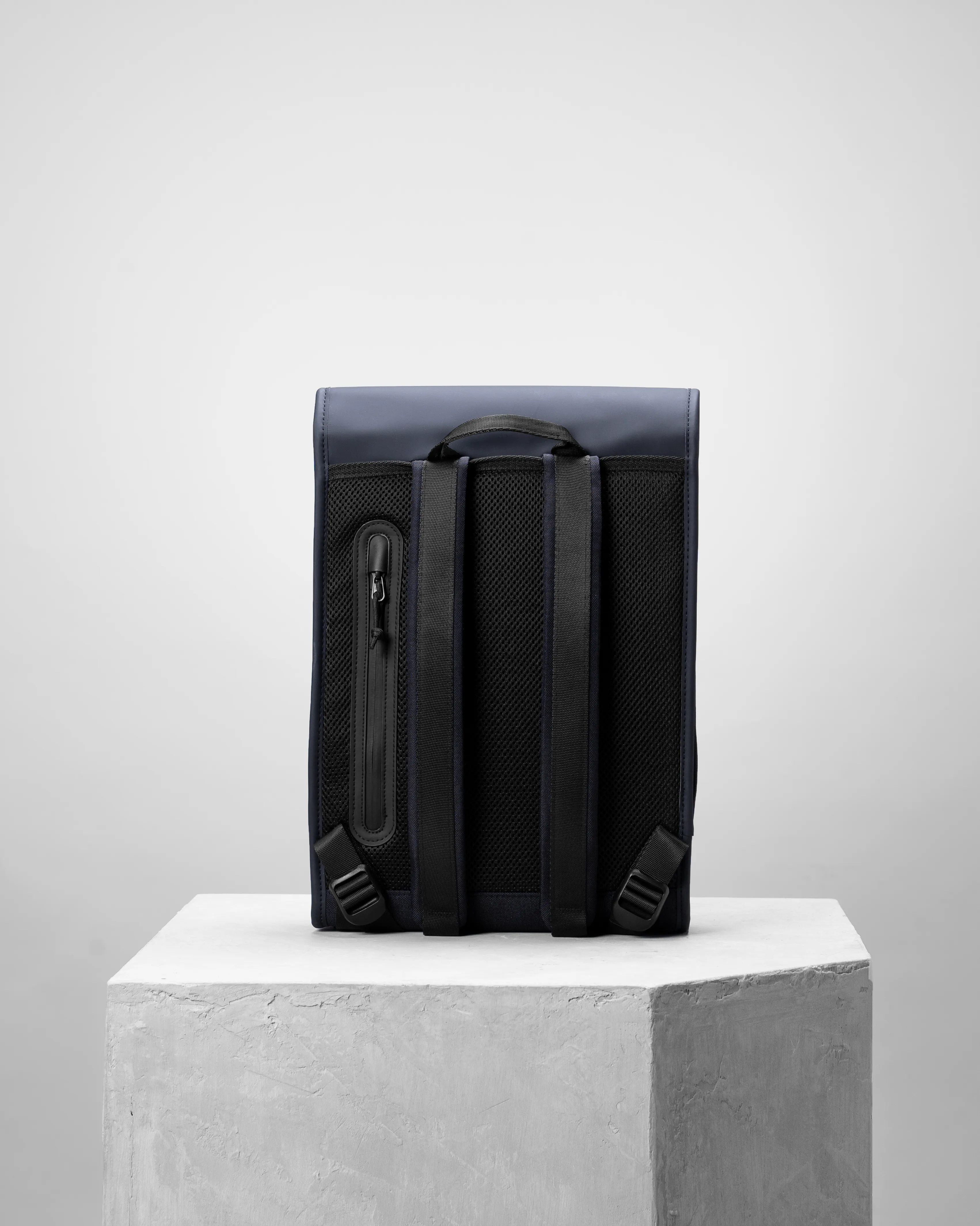 Satchel Slim