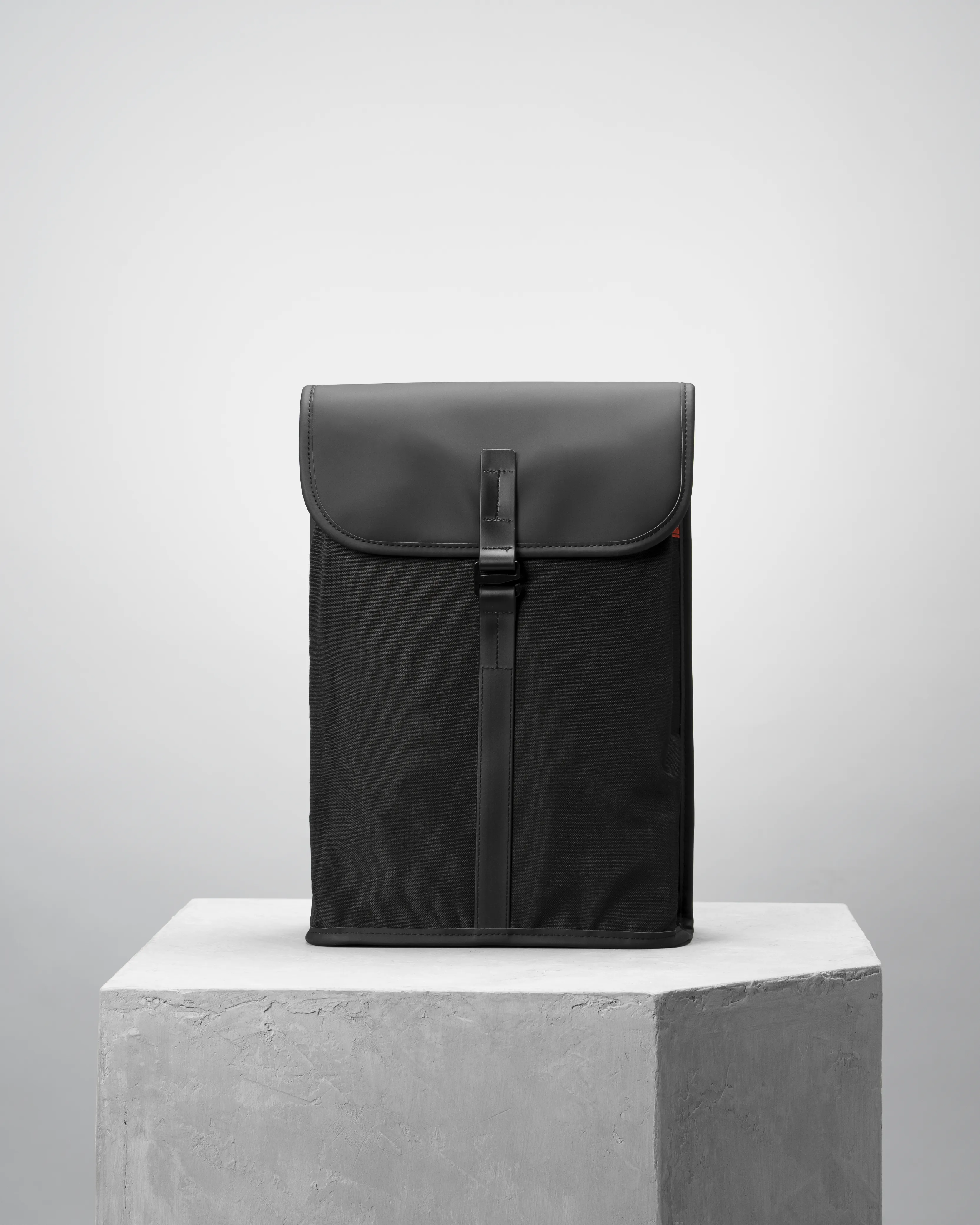 Satchel Slim