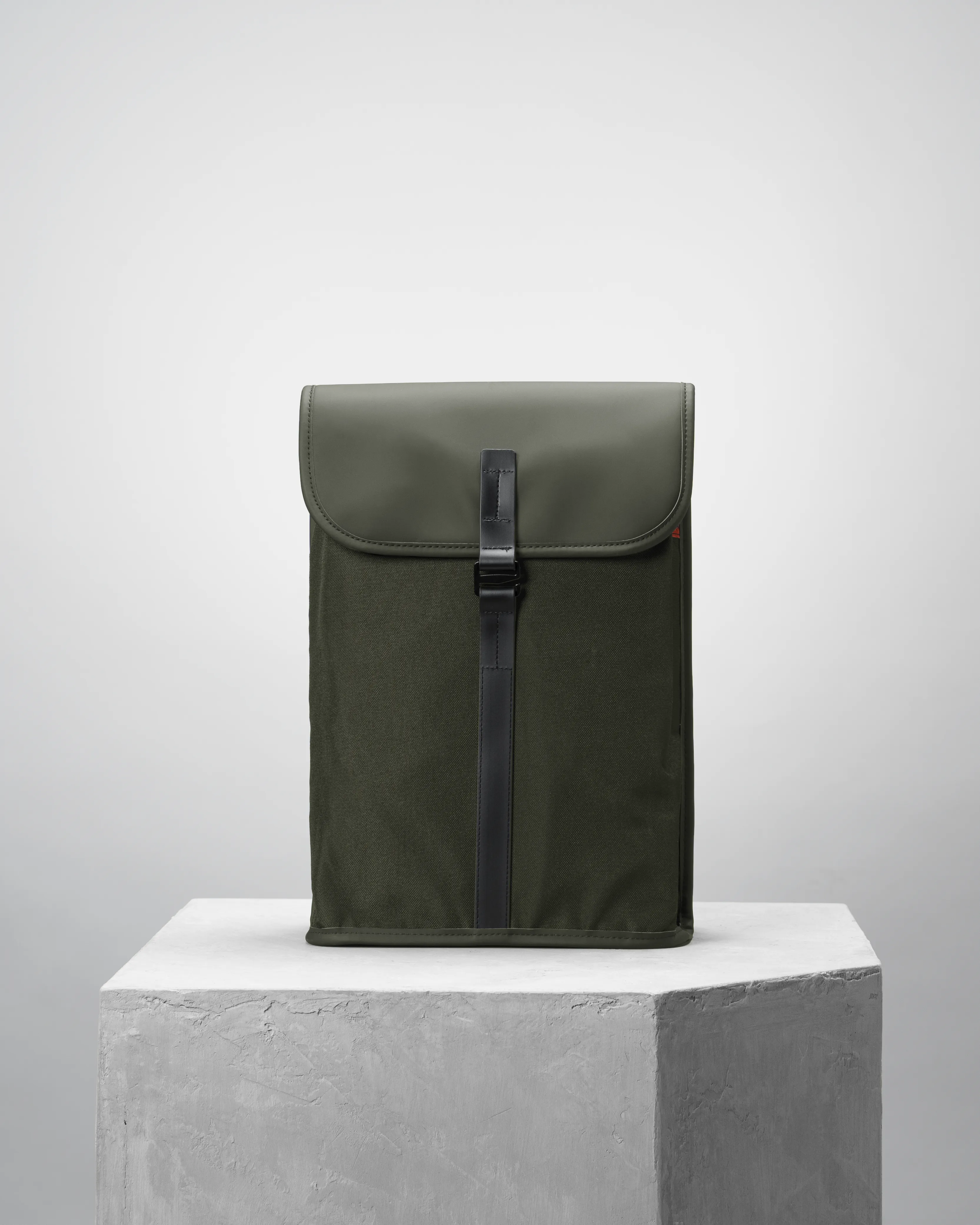 Satchel Slim